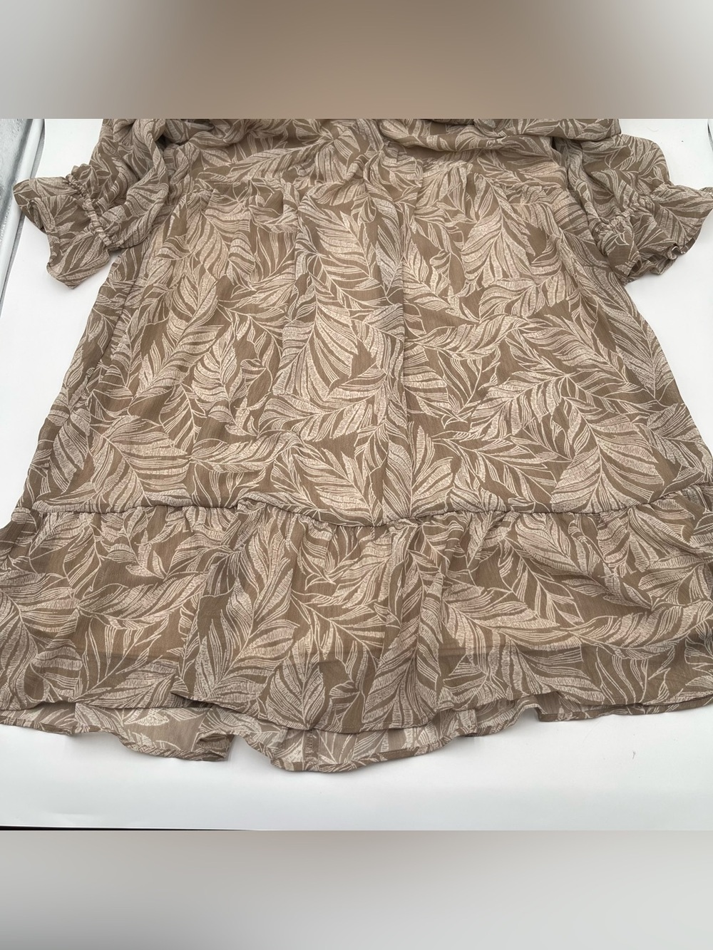 Gilli Sheyla V-Neck Babydoll Summer Mini Dress Taupe Wedding Guest Sz Medium New - Picture 8 of 16
